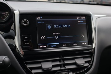 Peugeot 208 I Hatchback 5d Facelifting 1.2 PureTech 82KM 2017 Peugeot 208 1.2 PureTech, Salon Polska, zdjęcie 12