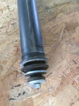 YARIS III LIFT 17- ЗАДНИЙ АМОРТИЗАТОР 48530-0D891