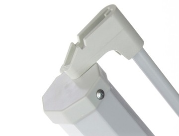 Портативный экран на штативе 4:3 120 дюймов 244х183см TS