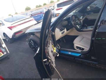 BMW Seria 7 G11-G12 2021 BMW Seria 7 740i 2021 3.0l 3.0 Benzyna 335KM, zdjęcie 8