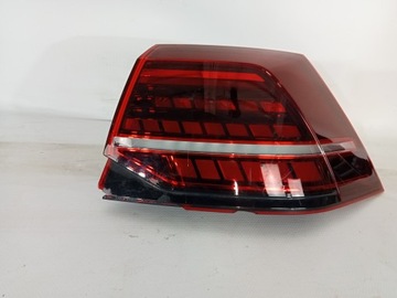 LAMPA TYLNA PRAWA VW GOLF VII 5G0945208G