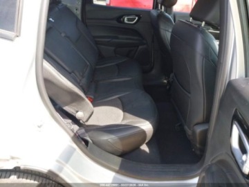 Jeep Compass II 2025 Jeep Compass Latitude 2025 2.0 Benzyna 200KM, zdjęcie 12