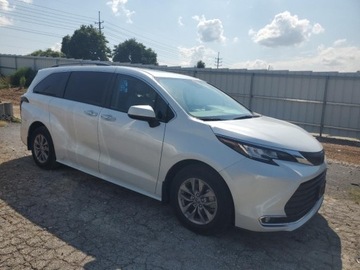 Toyota Sienna III 2023 Toyota Sienna XLE 2023 2.5l 2.5 Hybryda 245KM, zdjęcie 4