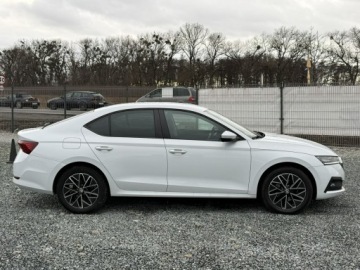 Skoda Octavia IV Liftback 2.0 TDI 115KM 2021 Škoda Octavia Skoda Octavia 2.0TDi 150KM 2021, zdjęcie 9