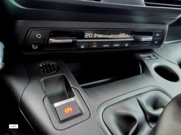 Citroen Berlingo III Osobowy M 1.5 BlueHDi 102KM 2019 Citroen Berlingo Panoramatylko 139tys kmbardzo ladny, XTRsuper stan, GWAR, zdjęcie 31