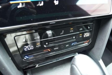 Volkswagen Arteon Fastback Facelifting 2.0 TDI 200KM 2022 Volkswagen Arteon Shooting Brake R-Line LED ALU DCC kamera podgrz.fotele N, zdjęcie 20