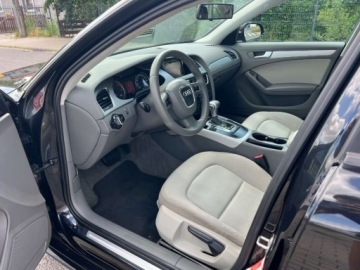 Audi A4 B8 Avant 2.0 TDI 143KM 2009 Audi a4 S-LINE AUTOMAT LEDY PARKTRONIC NAWIGACJA NOWY ROZRZAD NOWY DWUMAS, zdjęcie 4