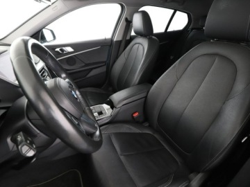 BMW Seria 1 F20-F21 Hatchback 3d Facelifting 2017 120d 190KM 2019 BMW 120 2.0d Automat xDrive Luxury Panorama Navi, zdjęcie 12