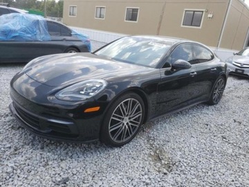 Porsche Panamera II Liftback 3.0 330KM 2018 Porsche Panamera 2018 PORSCHE PANAMERA 4, siln..., zdjęcie 1