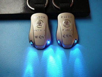 БРЕЛОК OPEL BMW SKODA PEUGEOT HYUNDAI SEAT FORD KIA AUDI DACIA VOLVO гравировка