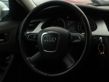 Audi A4 B8 Avant 2.0 TDI 143KM 2010 Audi A4 2.0 TDI, Navi, Klima, Klimatronic, zdjęcie 18