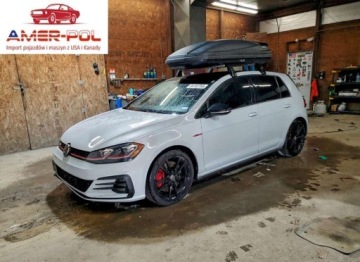 Volkswagen Golf VIII 2021 Volkswagen Golf S 2021 2.0 Benzyna 228KM