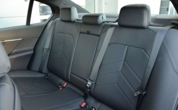 BMW Seria 5 G90-91 2023 BMW Seria 5 BMW 520d SedanPakiet sportowy MKamery 360Dostepne w BMW TEAM, zdjęcie 24