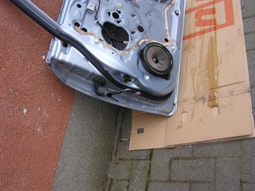 DVEŘE HONDA JAZZ I 04R PŘEDNÍ PRAVÉ