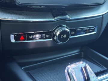 Volvo XC60 II Crossover Plug-In Facelifting 2.0 T8 455KM 2025 Volvo XC 60 | T8 Polestar Engineered | AWD | Black, zdjęcie 17