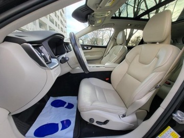 Volvo XC60 II Crossover T6 320KM 2018 VOLVO XC60 II T6 2.0l benzyna 310KM * Momentum * Dokumentacja *Zadbany, zdjęcie 4