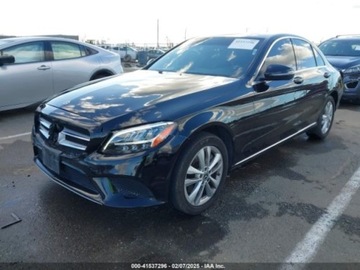 Mercedes Klasa C W205 2019 Mercedes-Benz Klasa C C 300 4maitic 2.0 Benzyna 255KM, zdjęcie 2