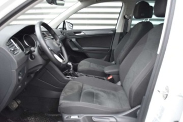 Volkswagen Tiguan II SUV Facelifting 1.5 TSI 150KM 2023 Volkswagen Tiguan SalonPL 150KM DSG LifeACCComfortPakiet ZimowyMasazKamera, zdjęcie 28