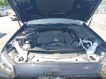 Mercedes Klasa E W213 2021 Mercedes-Benz Klasa E 350 4Matic Pakiet AMG Bogata wersja 2.0 255KM, zdjęcie 8