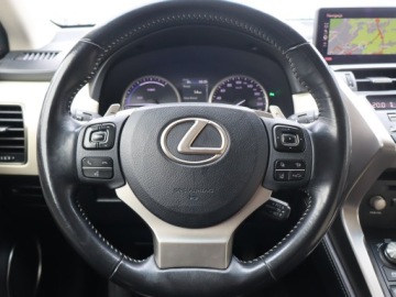 Lexus NX I SUV 300h 197KM 2017 Lexus NX 300h, Salon Polska, 4X4, Automat, Skóra, zdjęcie 15