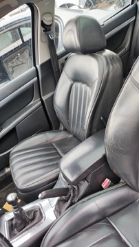 PEUGEOT 407 06R SW KOMBI SEDADLA POHOVKA KŮŽE