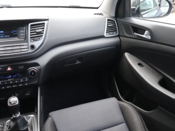 Hyundai Tucson III SUV 1.6 GDI 132KM 2016 Hyundai Tucson 1.6 GDI, Salon Polska, Serwis ASO, zdjęcie 7