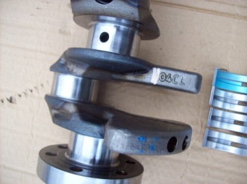 КОЛЕНВАЛ VW SEAT SKODA 1.0MPI DFN 04CL 04CAH