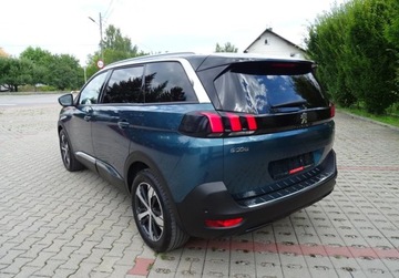Peugeot 5008 II Crossover 1.2 PureTech 130KM 2017 Peugeot 5008 Bezwypadkowy Serwisowany 1-Wlasciciel Navi Kamera Blis 7-Osob, zdjęcie 4
