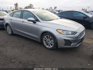 Ford Fusion 2020 Ford Fusion 2020 FORD FUSION HYBRID SE 2.0 Hybryda 141KM, zdjęcie 2