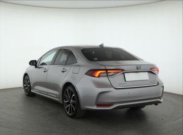 Toyota Corolla XII Sedan 1.8 Hybrid 122KM 2019 Toyota Corolla 1.8 Hybrid, Salon Polska, zdjęcie 3