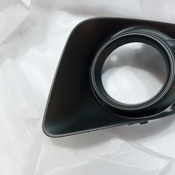 РАМА ASX OUTLANDER ГАЛОГЕННАЯ РЕШЕТКА СПРАВА СЛЕВА КОМПЛЕКТ 8321A384 8321A383