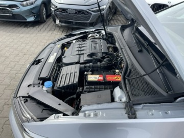 Volkswagen Passat B8 Variant 2.0 TDI BlueMotion SCR 190KM 2018 Volkswagen Passat Variant R-Line Highline Automat, zdjęcie 16