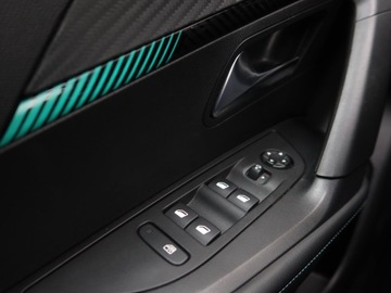 Peugeot 2008 II SUV 1.2 PureTech 130KM 2023 Peugeot 2008 1.2 PureTech, Salon Polska, zdjęcie 17