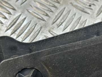 KRYT STĚNY PŘEPÁŽKOVÉ MERCEDES TŘÍDA C W205 A2056200240