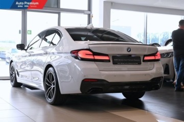 BMW Seria 5 G30-G31 Limuzyna Facelifting 3.0 530d 286KM 2022 BMW Seria 5 530d xDriveFV23Repair InclusiveM Pakiet SportowyHak Holowniczy, zdjęcie 20