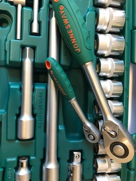 Jonnesway Zestaw kluczy nasadowych + bity 134 elem