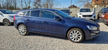 Volvo V60 I Kombi Facelifting 2.0 D4 DRIVE-E 181KM 2015 Volvo V60 Jeden Właściciel 2.0 181KM D4, zdjęcie 12