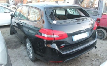 Peugeot 2015 Peugeot 308 1.6 Diesel 92KM, zdjęcie 3