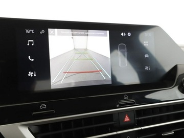 Citroen C4 III SUV 1.2 PureTech 130KM 2024 Citroen C4 full LED virtual cocpit kamera i, zdjęcie 23