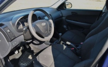 Hyundai i30 I CW Facelifting 1.4 DOHC 109KM 2010 Hyundai i30 GWARANCJA, 2010r, 1.4 Benzyna, ISOFIX, Maly przebieg, Ladnie u, zdjęcie 4