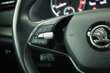 Skoda Octavia IV Liftback 1.5 TSI EVO 150KM 2022 Skoda Octavia 1.5 TSI, Salon Polska, zdjęcie 18