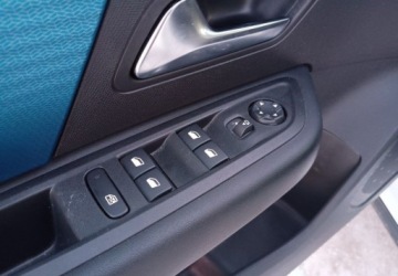 Citroen 2022 Citroen C4 e-C4 EV136 50kWh Shine SalonPL Niski Przebieg Od Reki Zadbany, zdjęcie 16