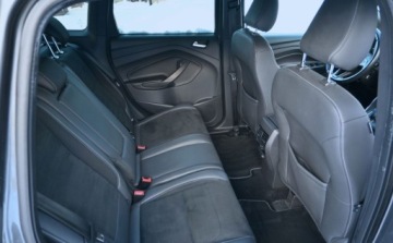 Ford Kuga II SUV Facelifting 2.0 TDCi 150KM 2017 Ford Kuga 2,0 TDCI 150 KM AWD ST-LINE BI-Xenon Nawigacja 2.0 Diesel 150KM, zdjęcie 37