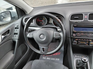 Volkswagen Golf VI Hatchback 5d 1.6 TDI-CR DPF BlueMotion 105KM 2011 Volkswagen Golf Klimatronik Podgrzewane fotele 2xPDC Sensor Alu 1.6 Diesel, zdjęcie 16