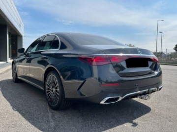 Mercedes Klasa E W214 Sedan 2.0 220d 197KM 2025 E Klasa 220 d 4-Matic AMG 2.0 (197KM) 2025, zdjęcie 3