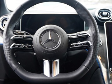 Mercedes GLC C254/X254 Coupe 2.0 200 204KM 2025 MERCEDES-BENZ GLC 200 4-Matic AMG Line 2.0 (204KM) 2025, zdjęcie 7