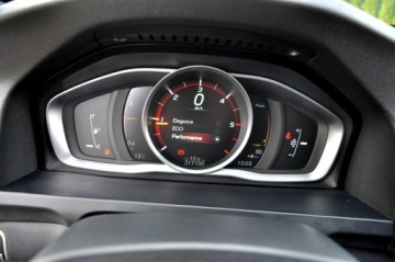 Volvo V60 I Kombi Facelifting 2.0 D3 DRIVE-E 150KM 2016 Volvo V60 Black Edition LiFt 2,0 D3 150Km Ledy, zdjęcie 23