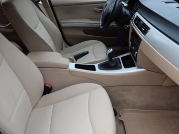 BMW Seria 3 E90-91-92-93 Limuzyna E90 316i 122KM 2010 BMW 3 316 i, Salon Polska, 1. Właściciel, Klima, zdjęcie 8