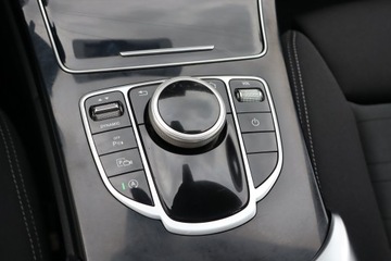 Mercedes Klasa C W205 Limuzyna Facelifting 1.6 C180 156KM 2019 Mercedes C C 180, Salon Polska, Serwis ASO, zdjęcie 18