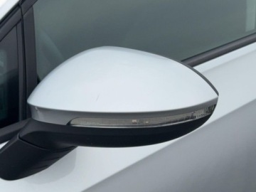 Volkswagen Golf VIII Variant 1.5 eTSI 130KM 2023 Volkswagen Golf 1.5 eTSI FV 23 Gwarancja 1.5 Benzyna 129KM, zdjęcie 7